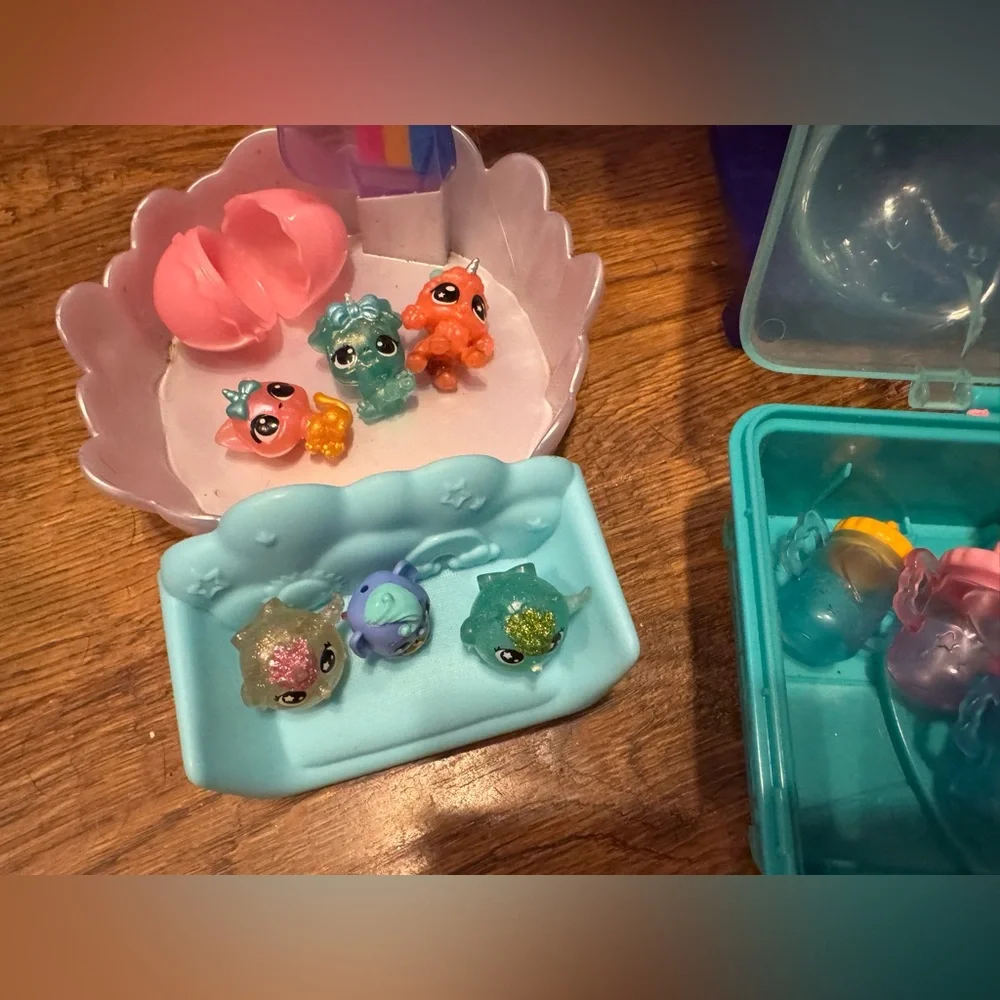 Hatchimals bundle nursery, Llamas, collectibles